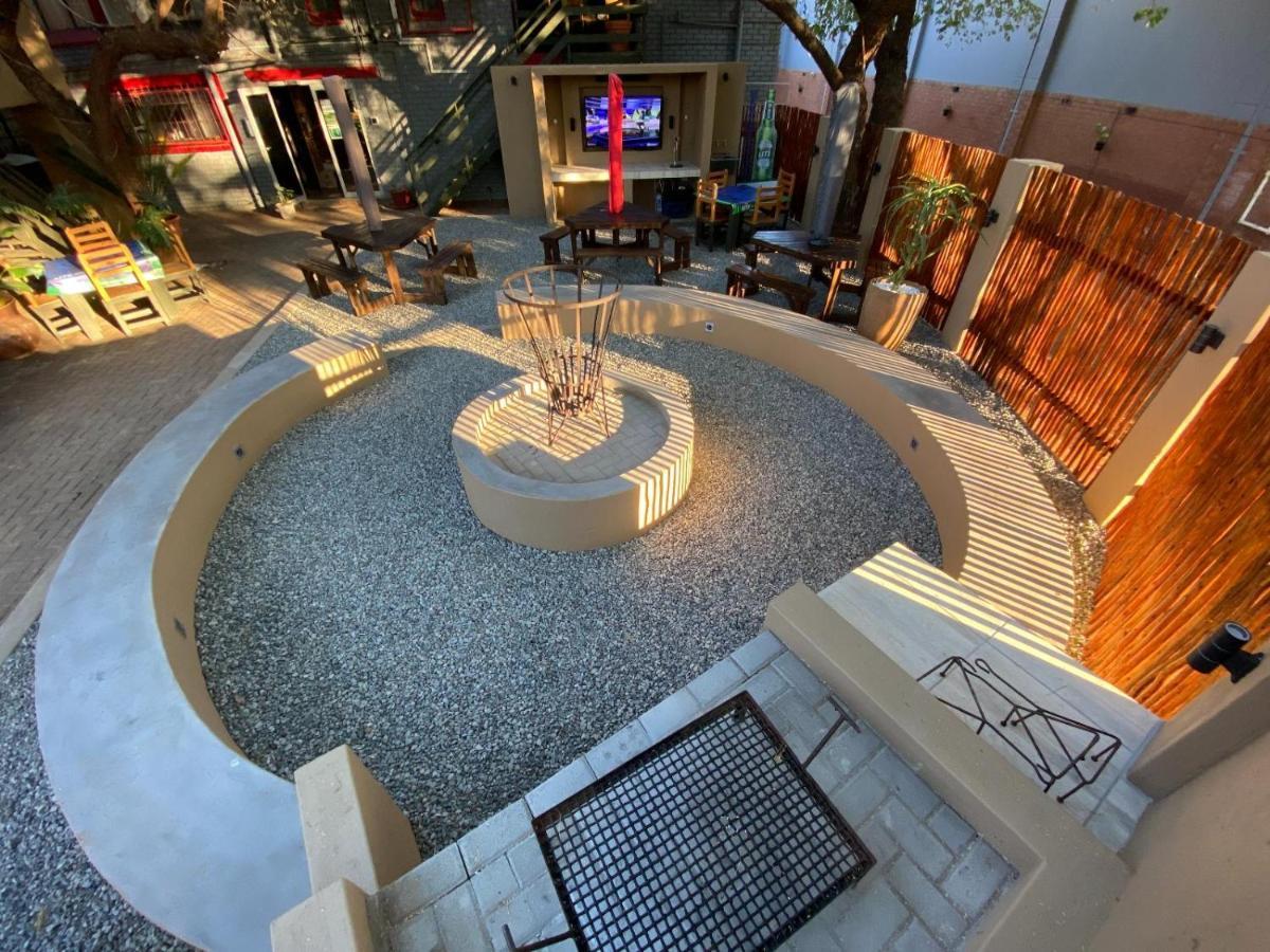 Echo Mountain Inn (Adults Only) ทาบาซิมบิ ภายนอก รูปภาพ