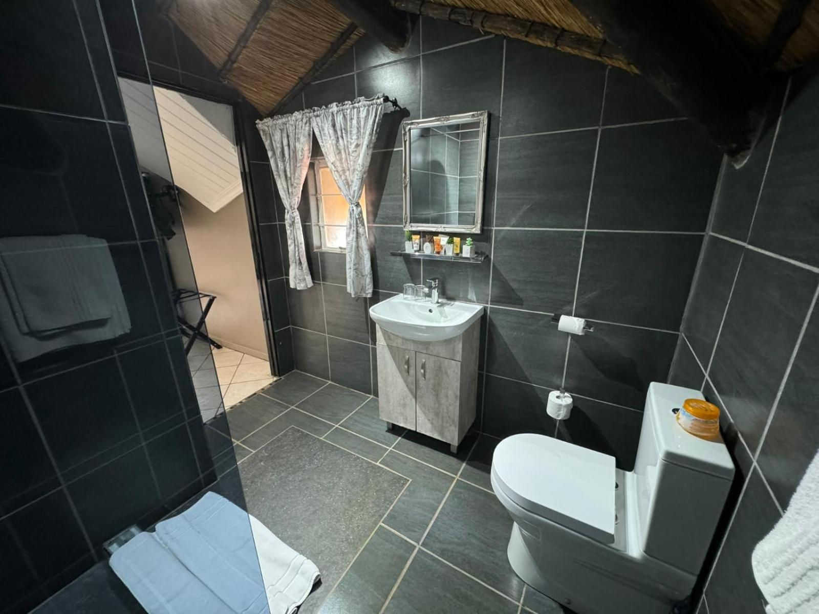 Echo Mountain Inn (Adults Only) ทาบาซิมบิ ห้อง รูปภาพ