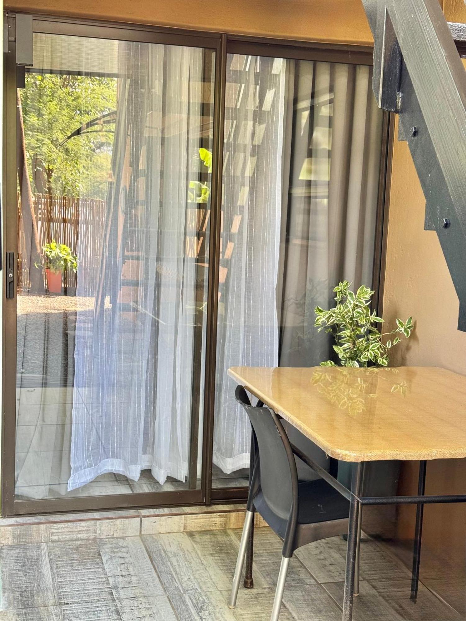 Echo Mountain Inn (Adults Only) ทาบาซิมบิ ภายนอก รูปภาพ